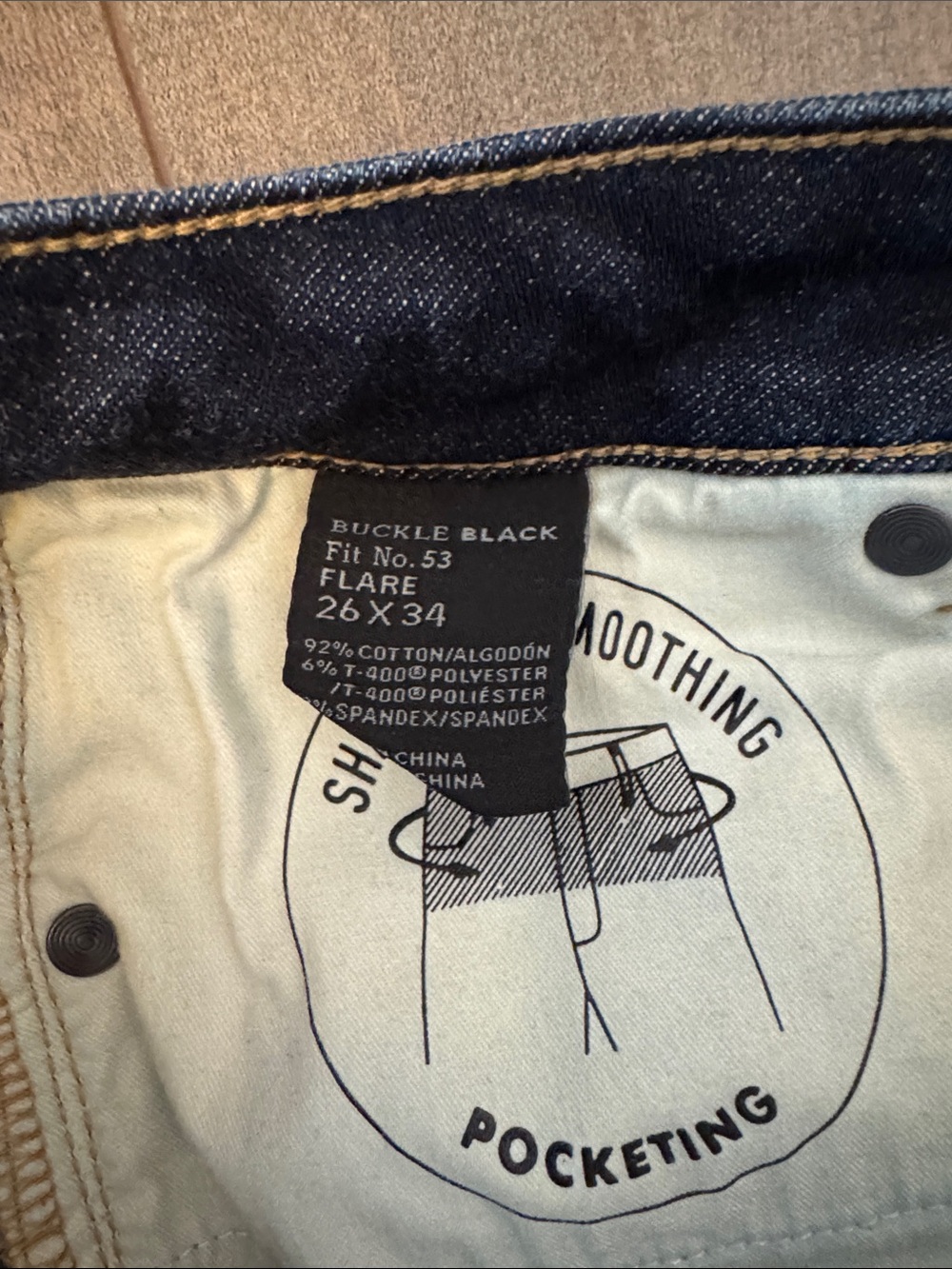 Buckle dark wash flare. Size 26x34 - Picture 5 of 8